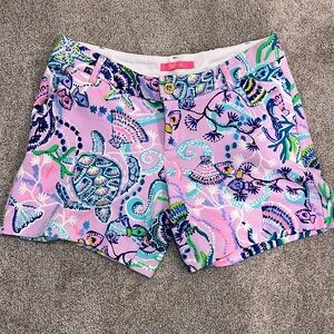 Lilly Pulitzer print shorts size 8.